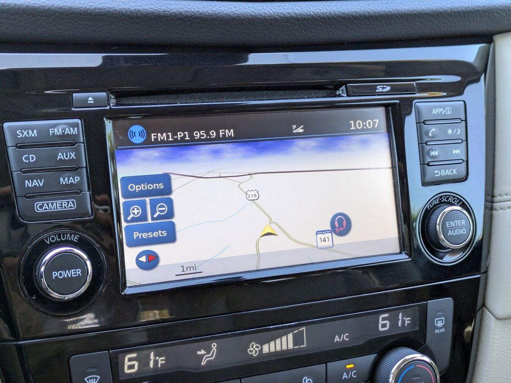 Used 2017 Nissan Rogue SL FWD image 23