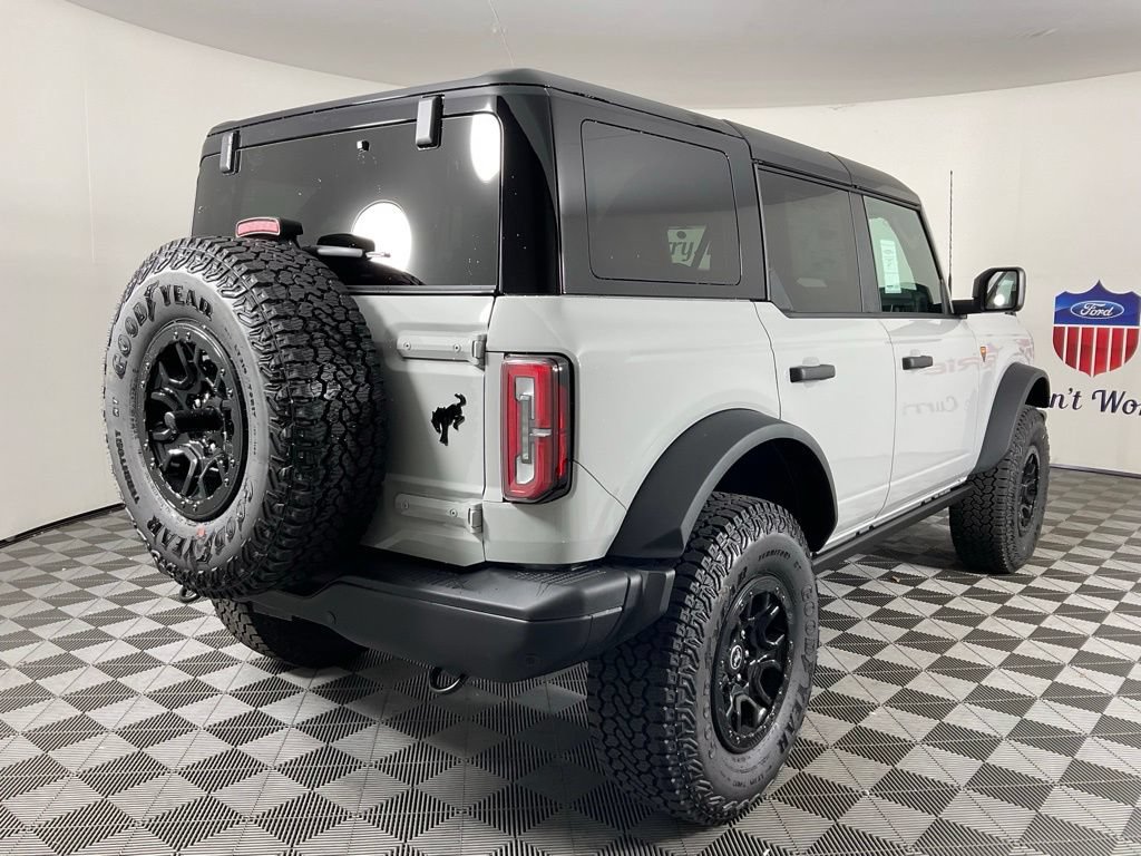New 2026 Ford Bronco Badlands AWD/4WD image 3