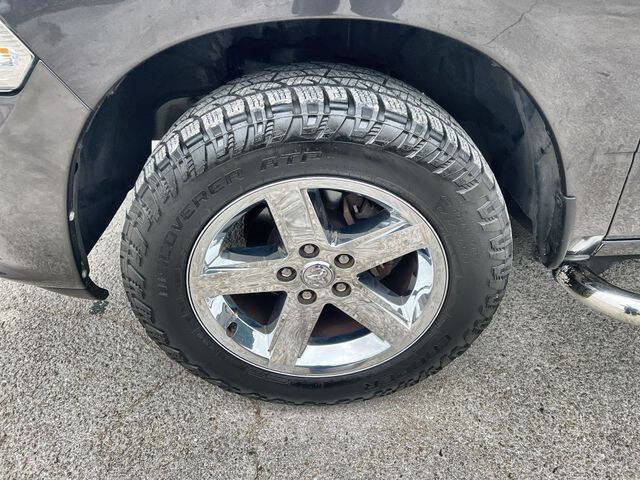 Used 2017 RAM 1500 Express AWD/4WD image 31