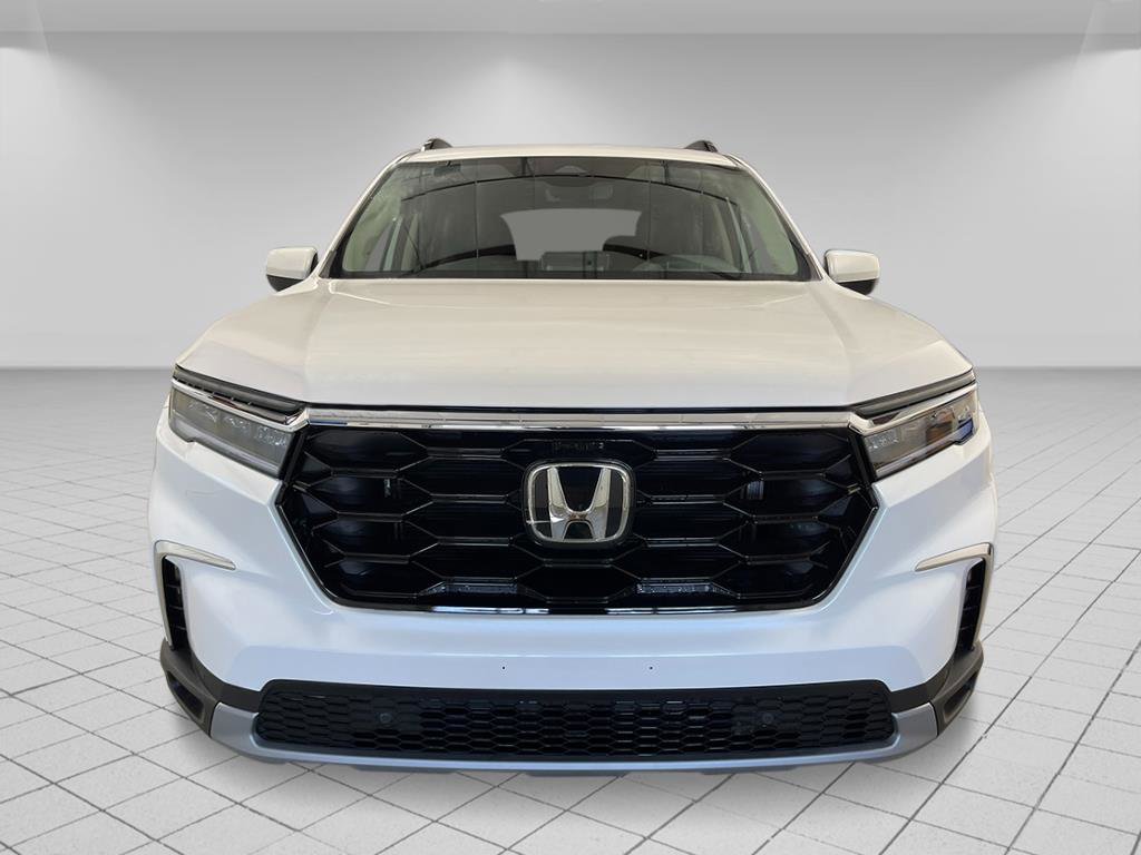 New 2025 Honda Pilot Touring image 10