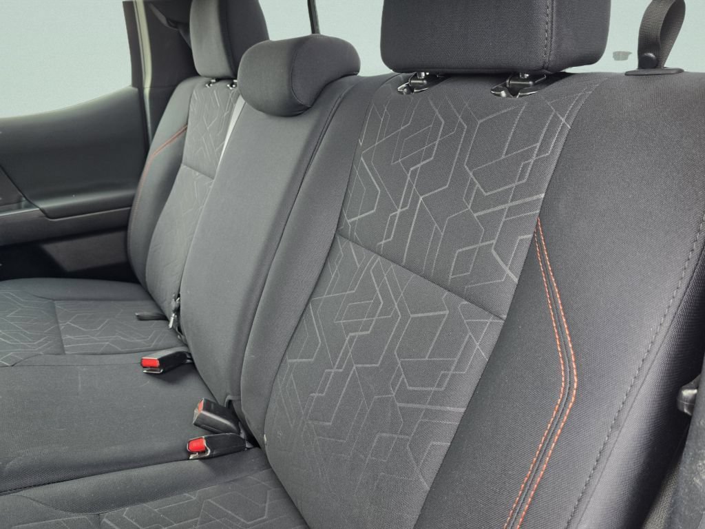 Used 2019 Toyota Tacoma TRD Off-Road AWD/4WD image 28