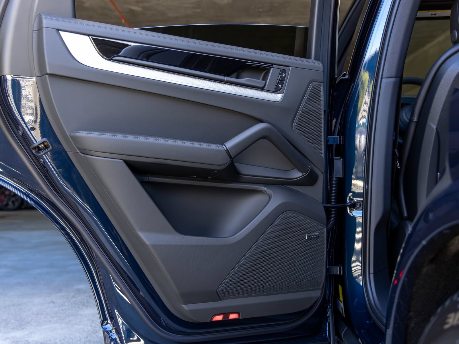 New 2026 Porsche Cayenne Coupe AWD/4WD image 40