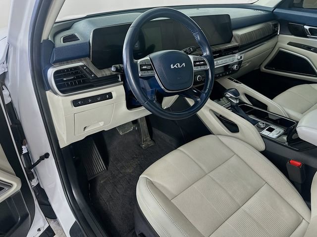 Used 2023 Kia Telluride EX w/ EX Captain's Chair Package FWD image 24