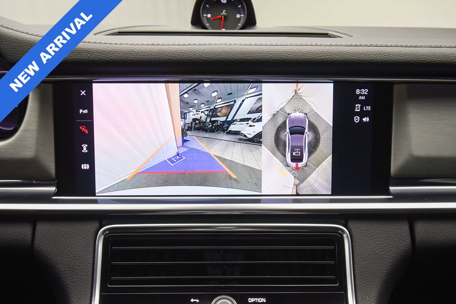 Used 2022 Porsche Panamera Platinum Edition image 41