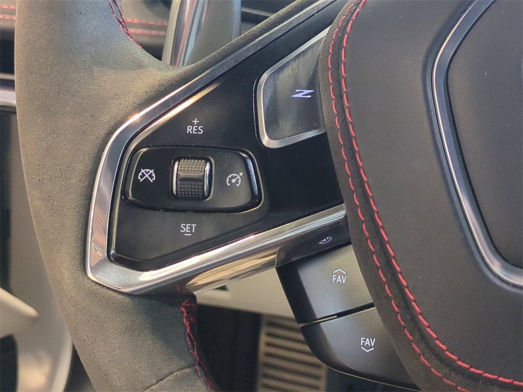 Used 2023 Chevrolet Corvette Stingray w/ Z51 Performance Package image 28