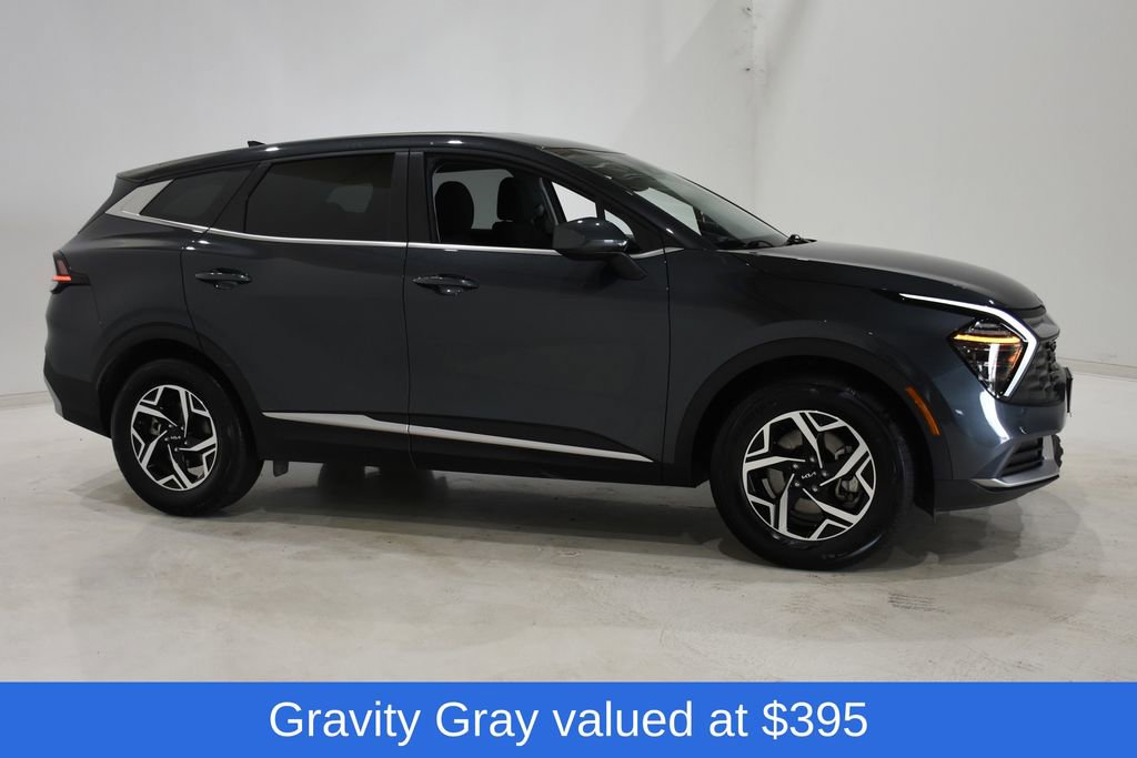 Used 2025 Kia Sportage LX image 4