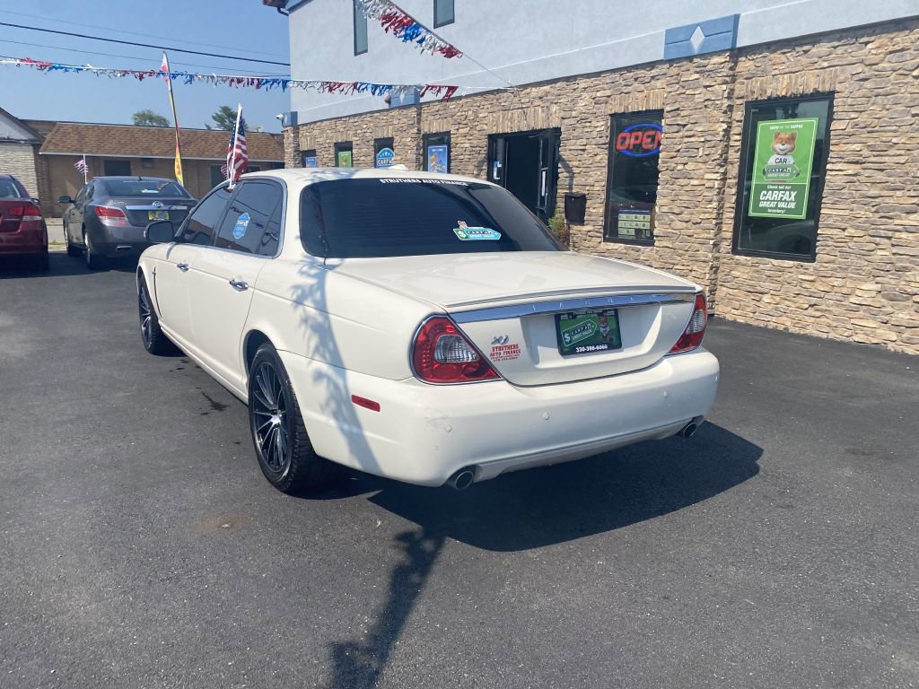 Used 2008 Jaguar XJ8 L image 7