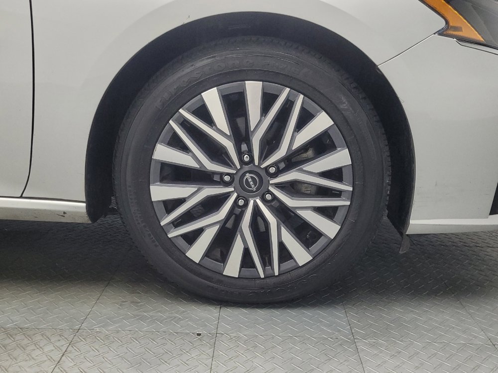 Used 2023 Nissan Altima 2.5 SV image 31