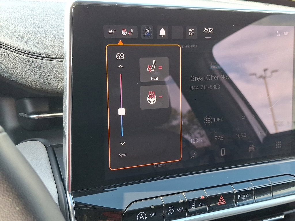 Used 2024 Jeep Compass Limited image 31