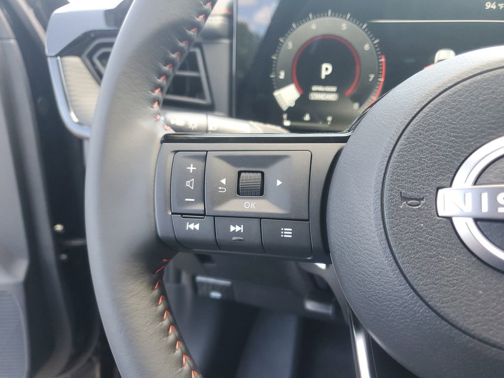 New 2025 Nissan Kicks SR AWD/4WD image 15
