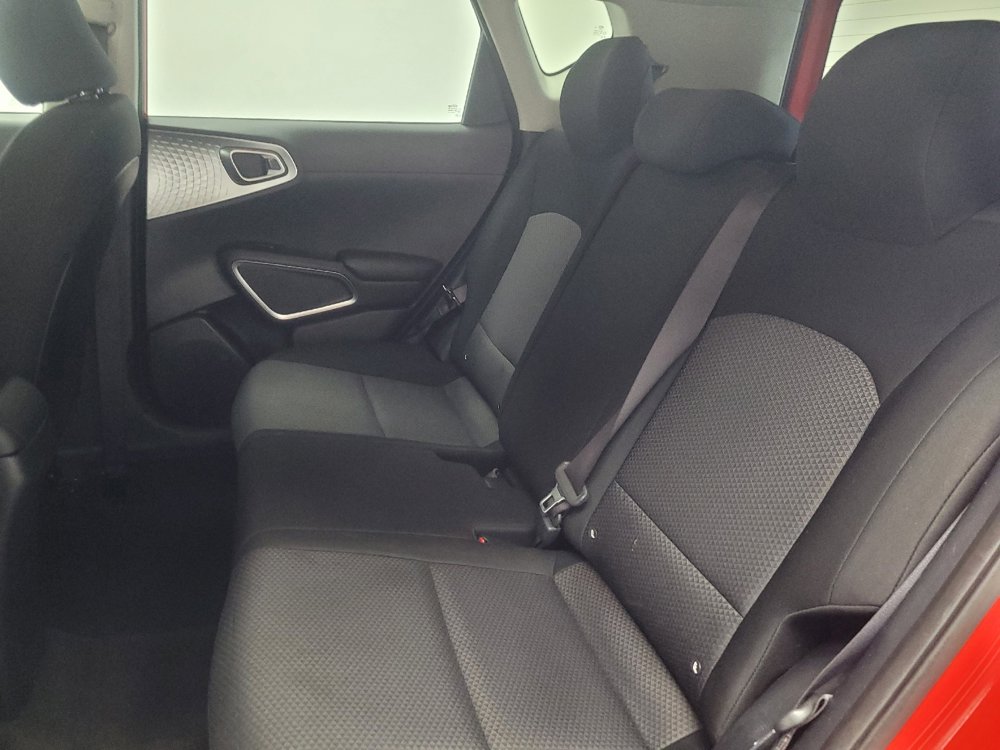 Used 2020 Kia Soul LX image 18