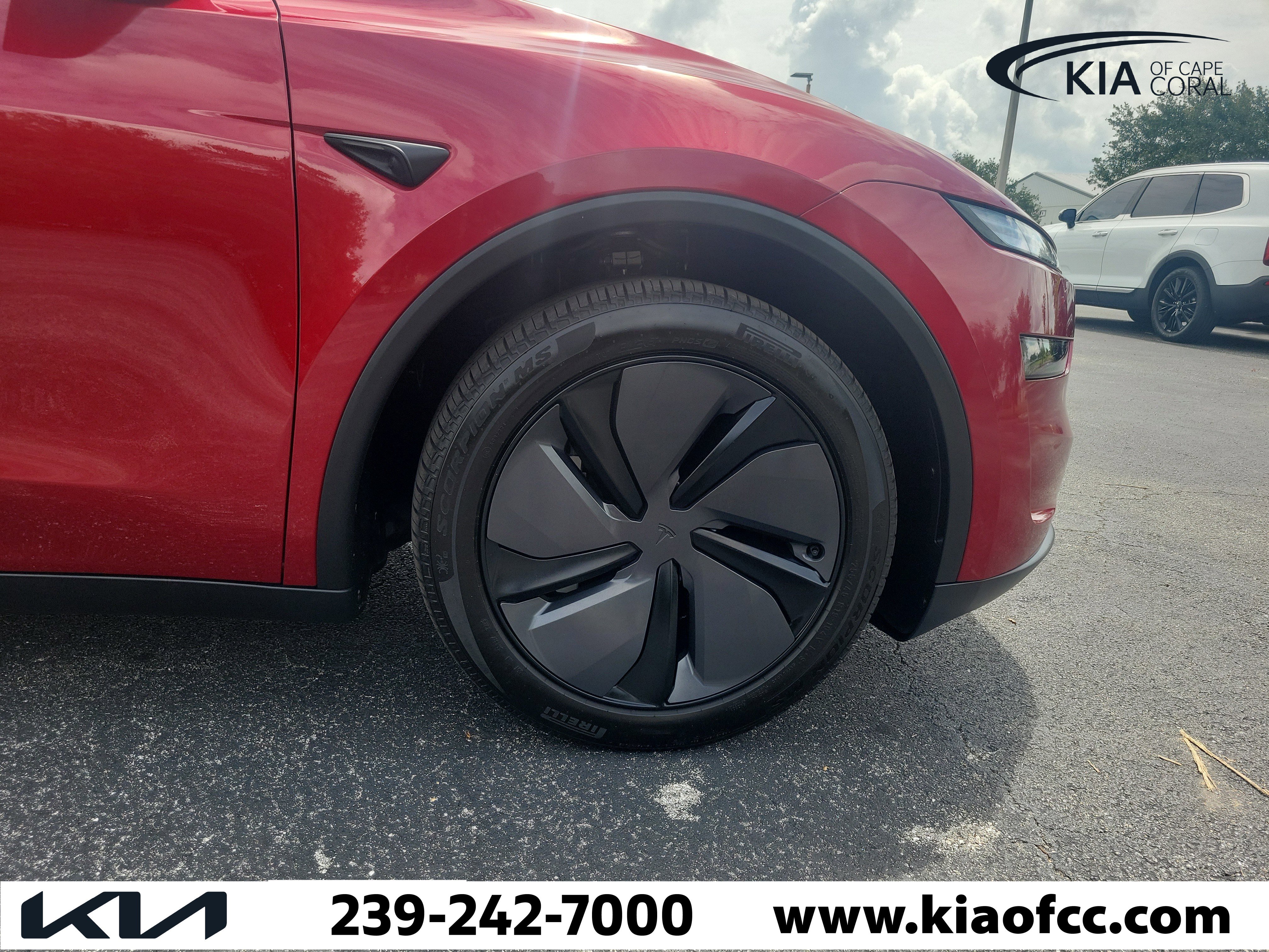 Used 2026 Tesla Model Y Long Range AWD/4WD image 7