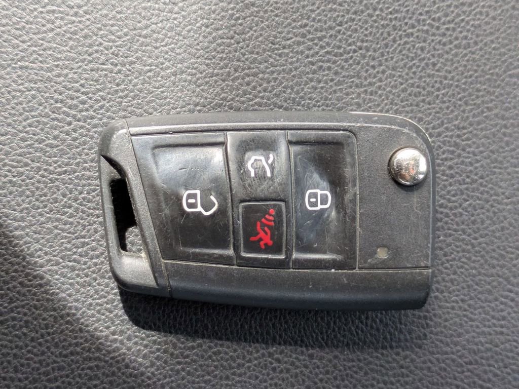 Used 2019 Volkswagen Jetta S FWD image 30