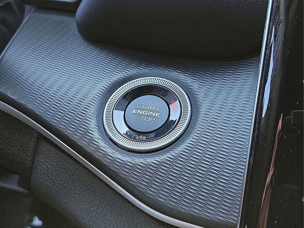 Used 2023 Jeep Grand Cherokee Altitude image 32