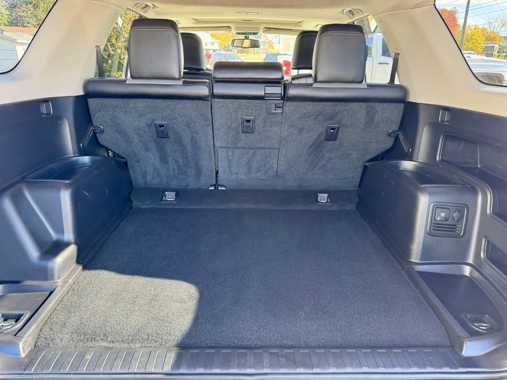 Used 2017 Toyota 4Runner SR5 Premium image 13