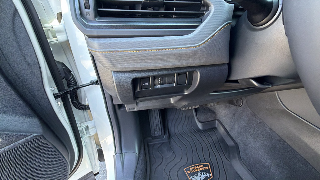 Used 2026 Subaru Forester Wilderness w/ Wilderness Plus Package AWD/4WD image 32
