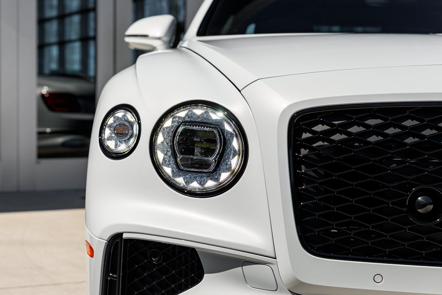 Used 2026 Bentley Flying Spur V8 AWD/4WD image 4