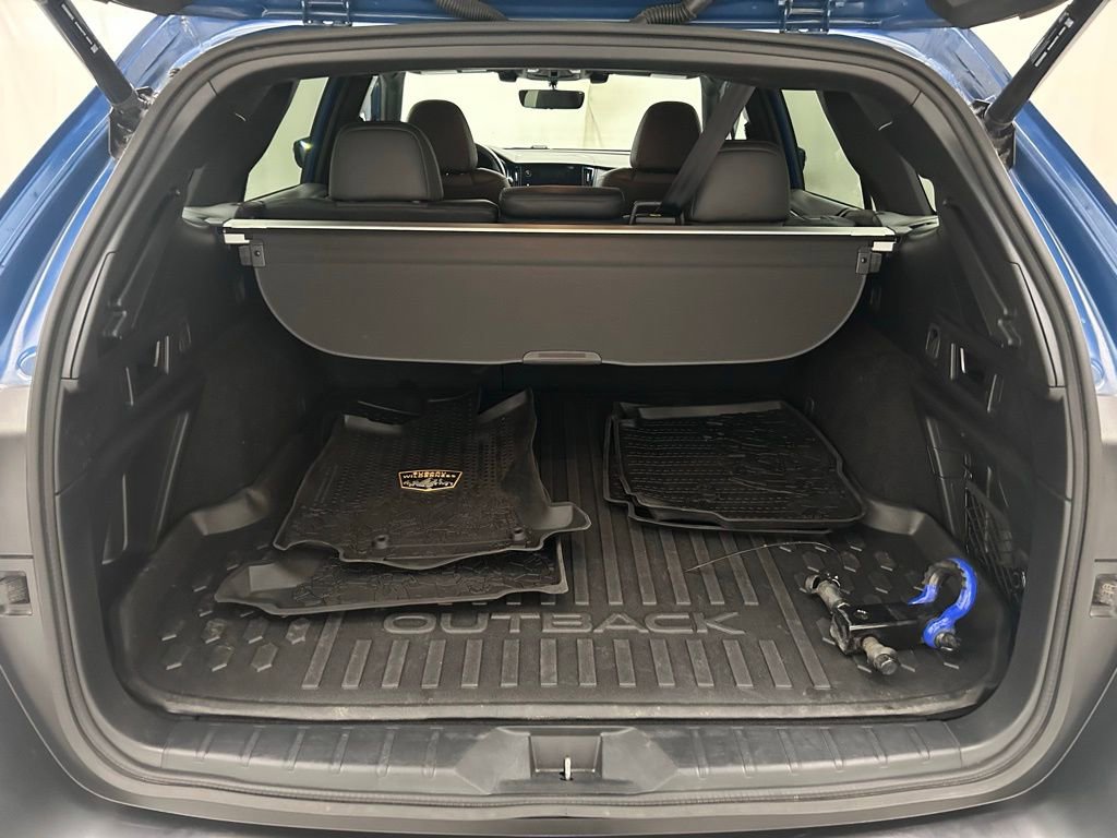 Used 2022 Subaru Outback Wilderness AWD/4WD image 9