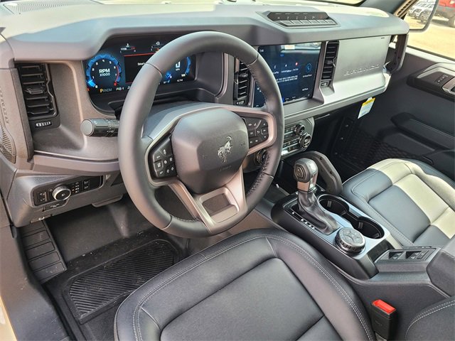 New 2025 Ford Bronco Badlands image 13