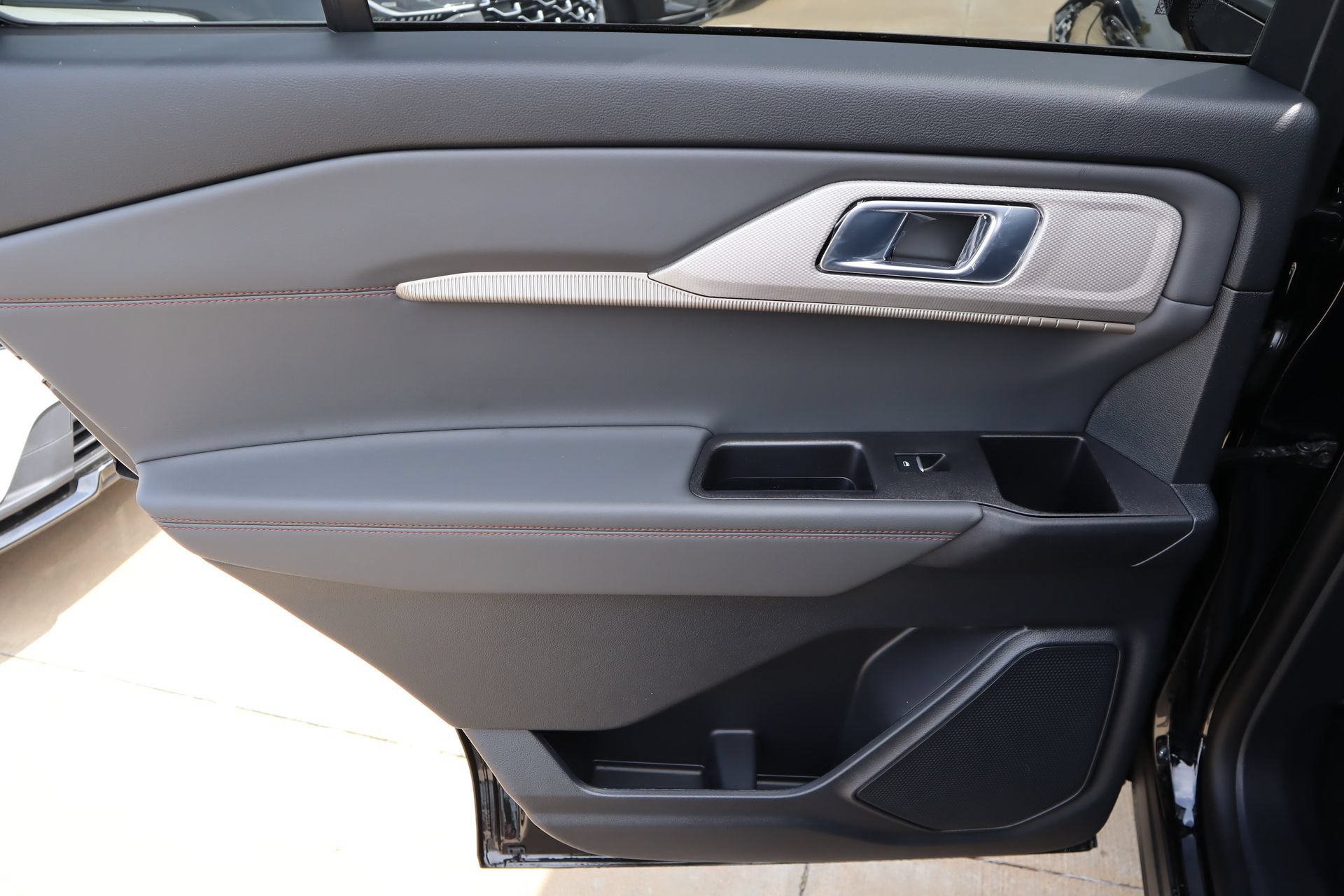 New 2026 Ford Explorer Active w/ Active Comfort Package AWD/4WD image 19