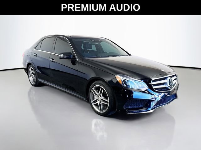 Used 2016 Mercedes-Benz E 400 4MATIC Sedan image 2