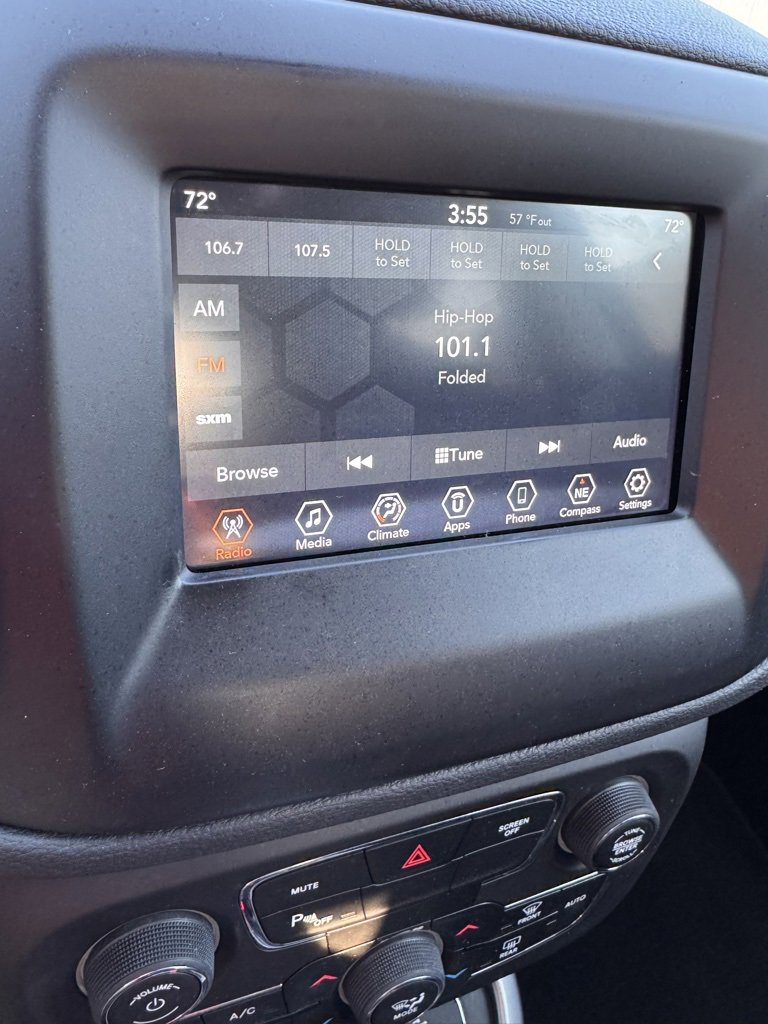 Used 2018 Jeep Compass Sport w/ Tech Group image 19