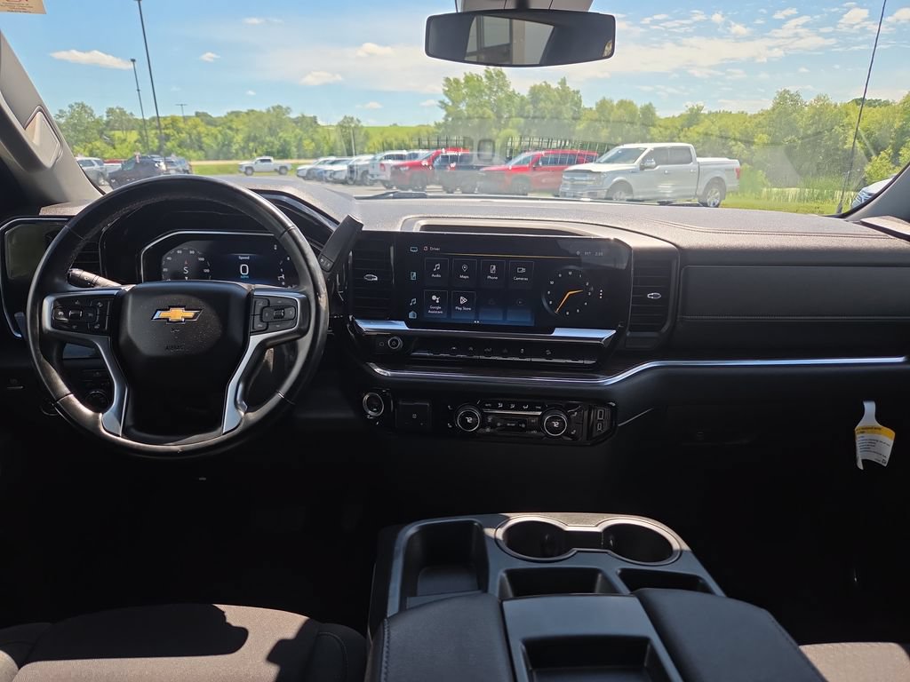 Certified 2024 Chevrolet Silverado 1500 LT AWD/4WD image 11