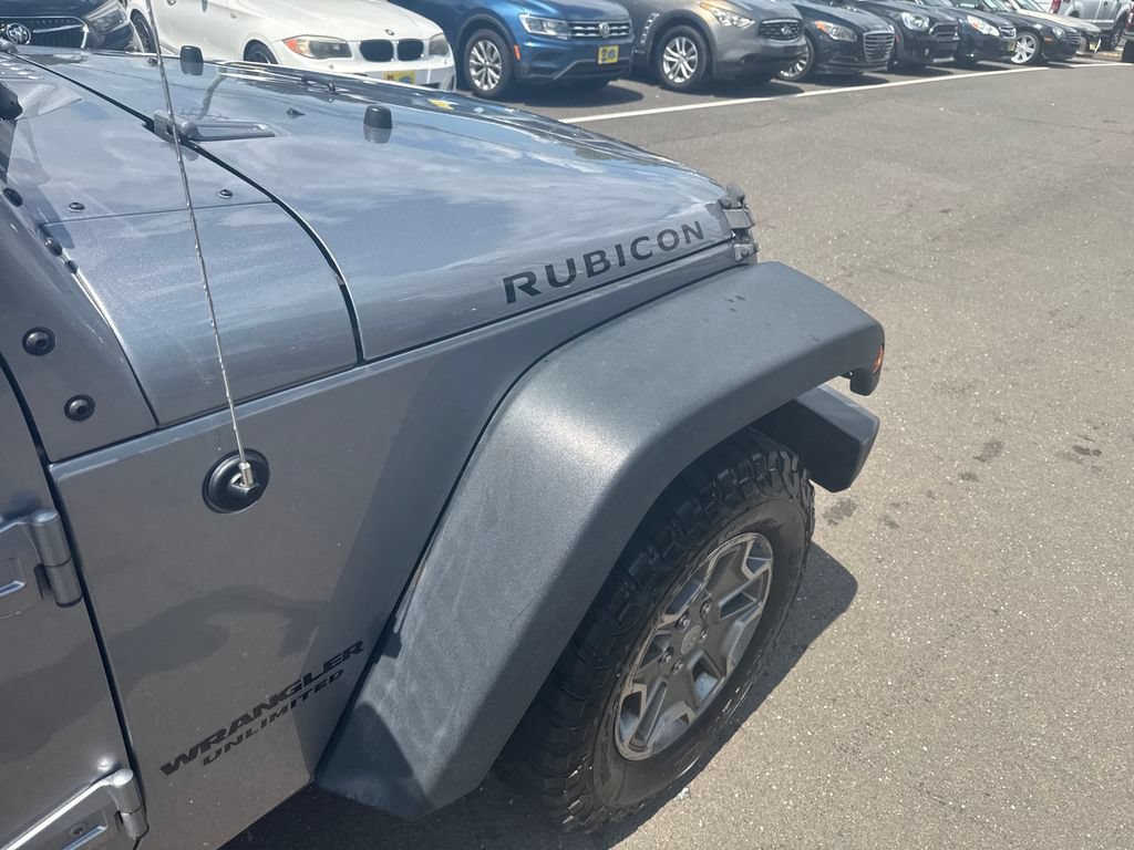 Used 2017 Jeep Wrangler Unlimited Rubicon w/ Connectivity Group AWD/4WD image 34