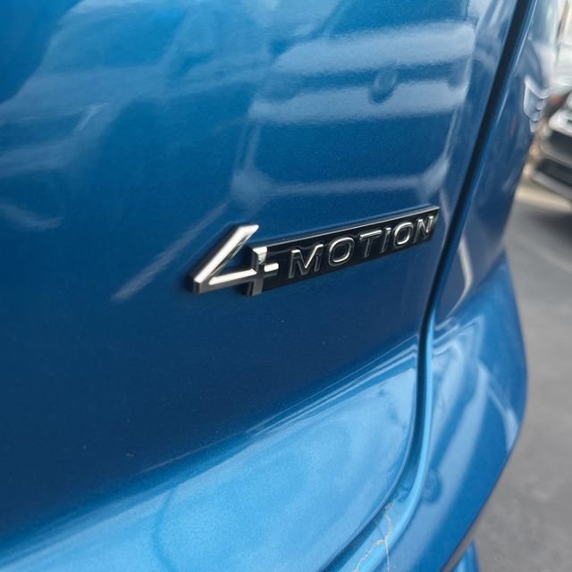 Used 2024 Volkswagen Atlas Cross Sport SEL R-Line image 17