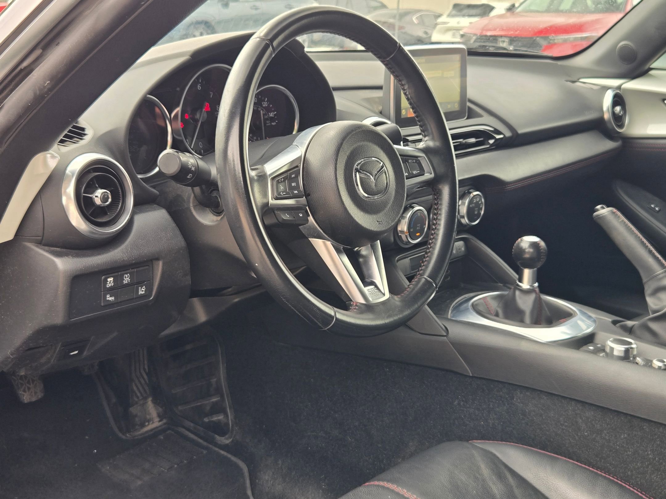 Used 2016 MAZDA MX-5 Miata Grand Touring RWD image 12