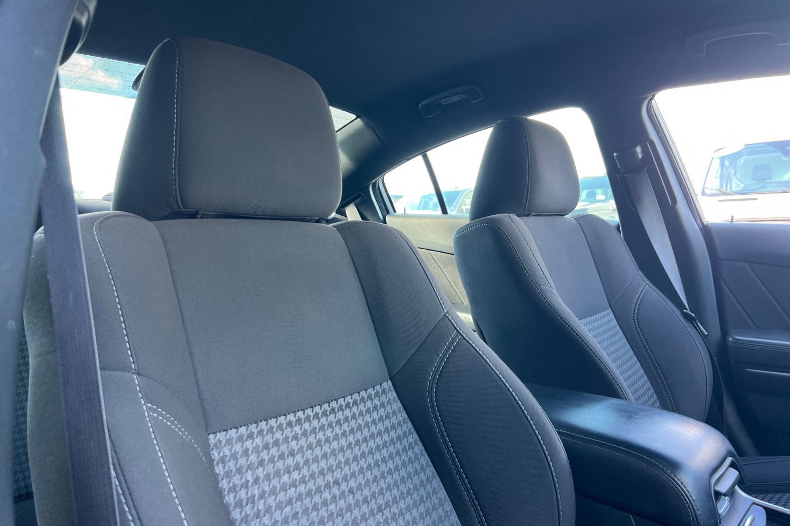 Used 2023 Dodge Charger SXT image 16