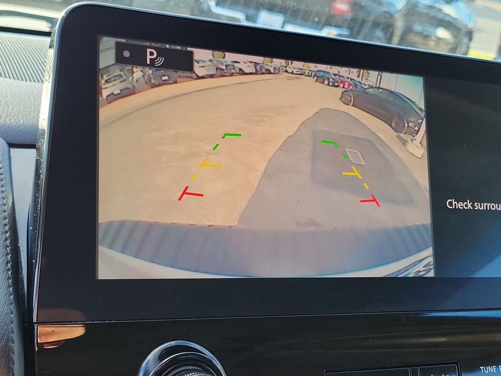 Used 2023 Nissan Armada SV image 11