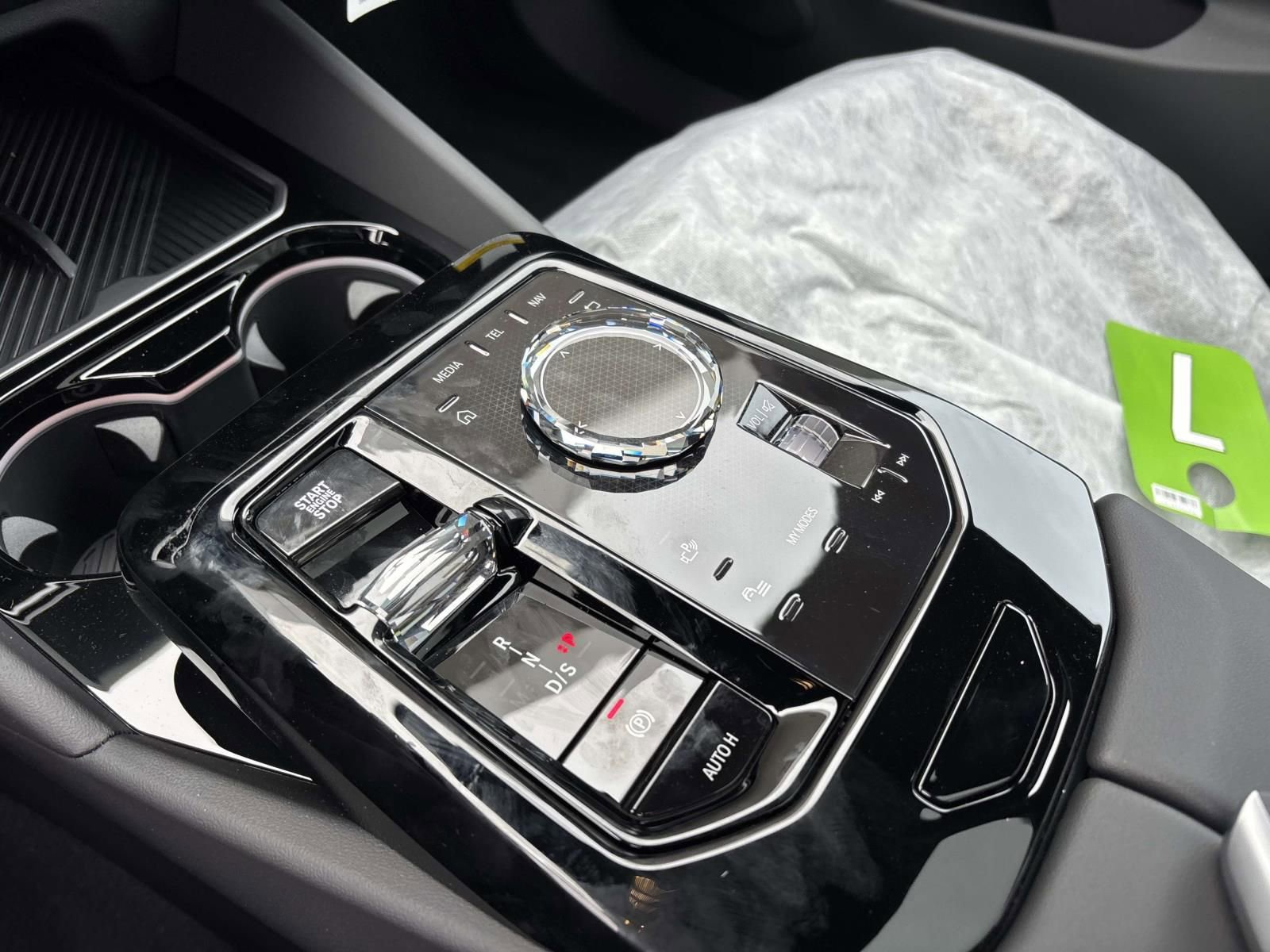 New 2026 BMW 550e xDrive image 19