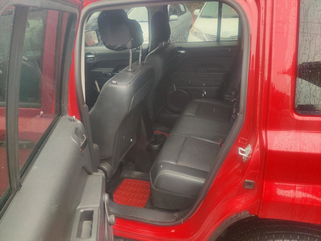 Used 2017 Jeep Patriot Sport FWD image 13