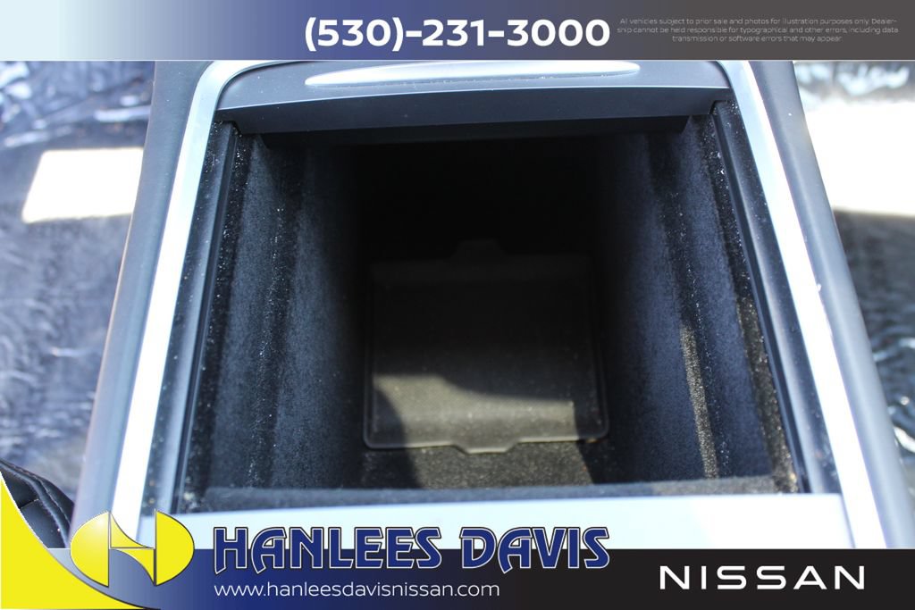Used 2021 Tesla Model Y Long Range AWD/4WD image 21