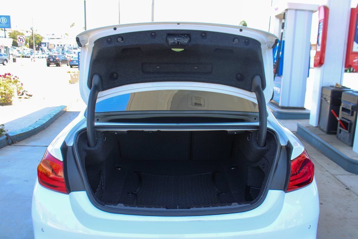 Used 2018 BMW M4 Coupe RWD image 35