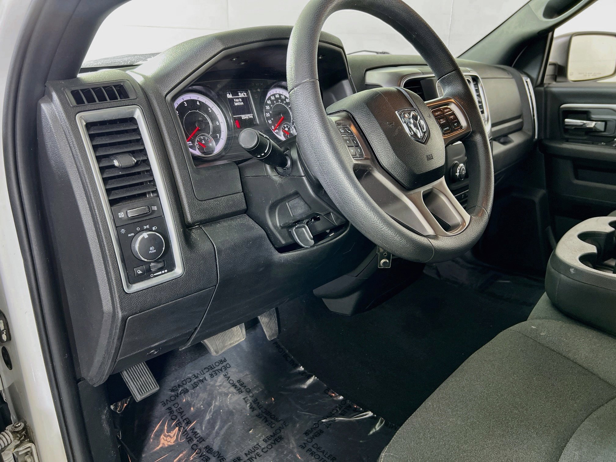 Used 2022 RAM 1500 Classic Warlock w/ Utility Group AWD/4WD image 9
