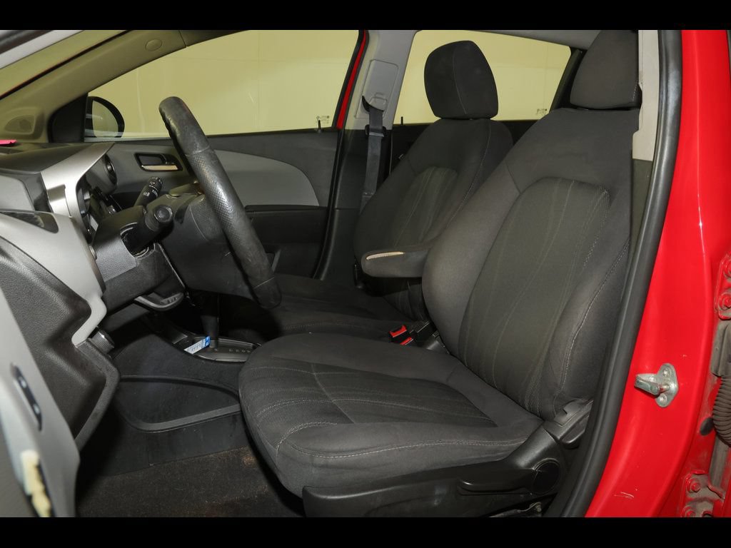 Used 2014 Chevrolet Sonic LT FWD image 19