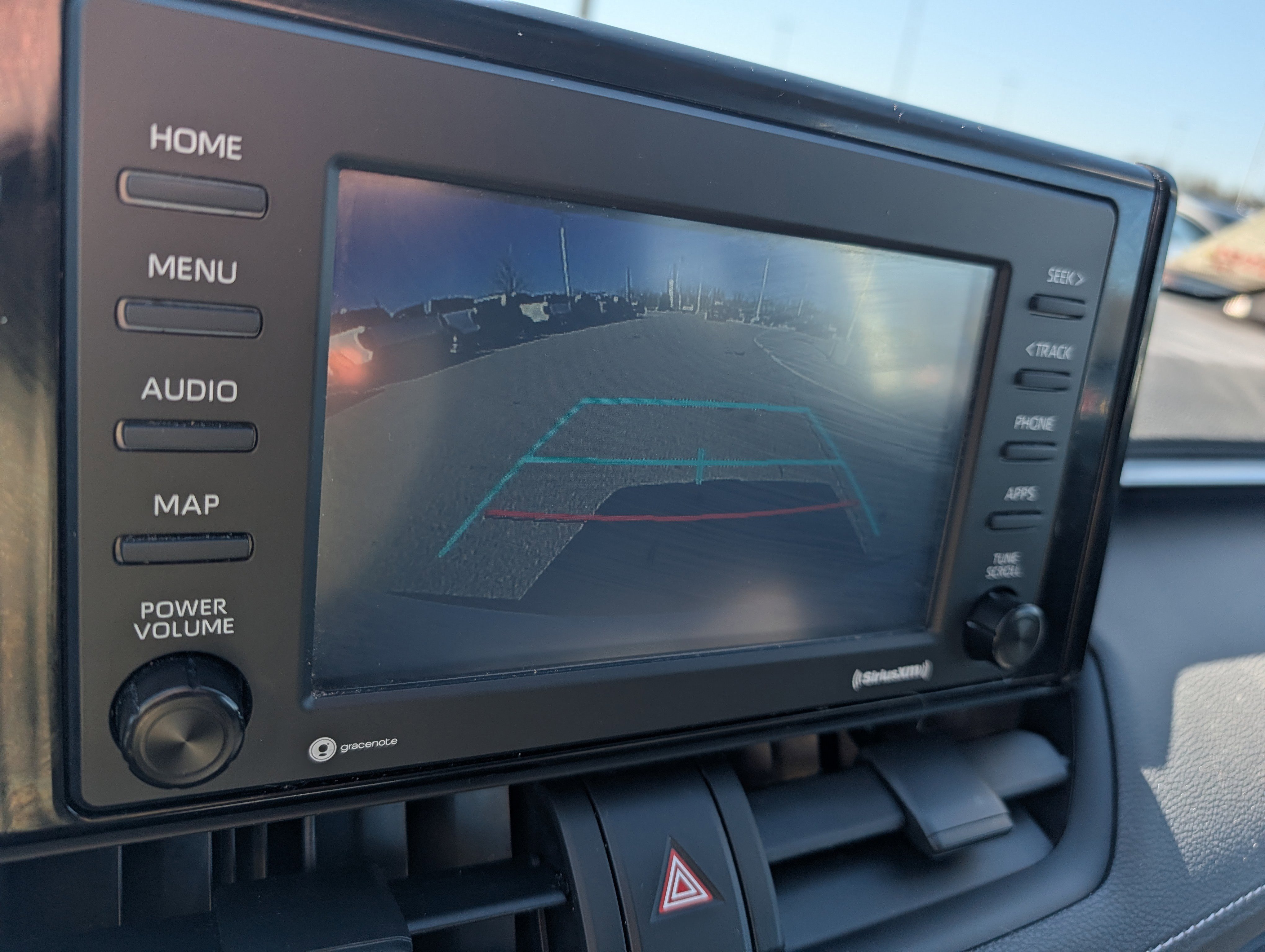 Used 2022 Toyota RAV4 XLE AWD/4WD image 29
