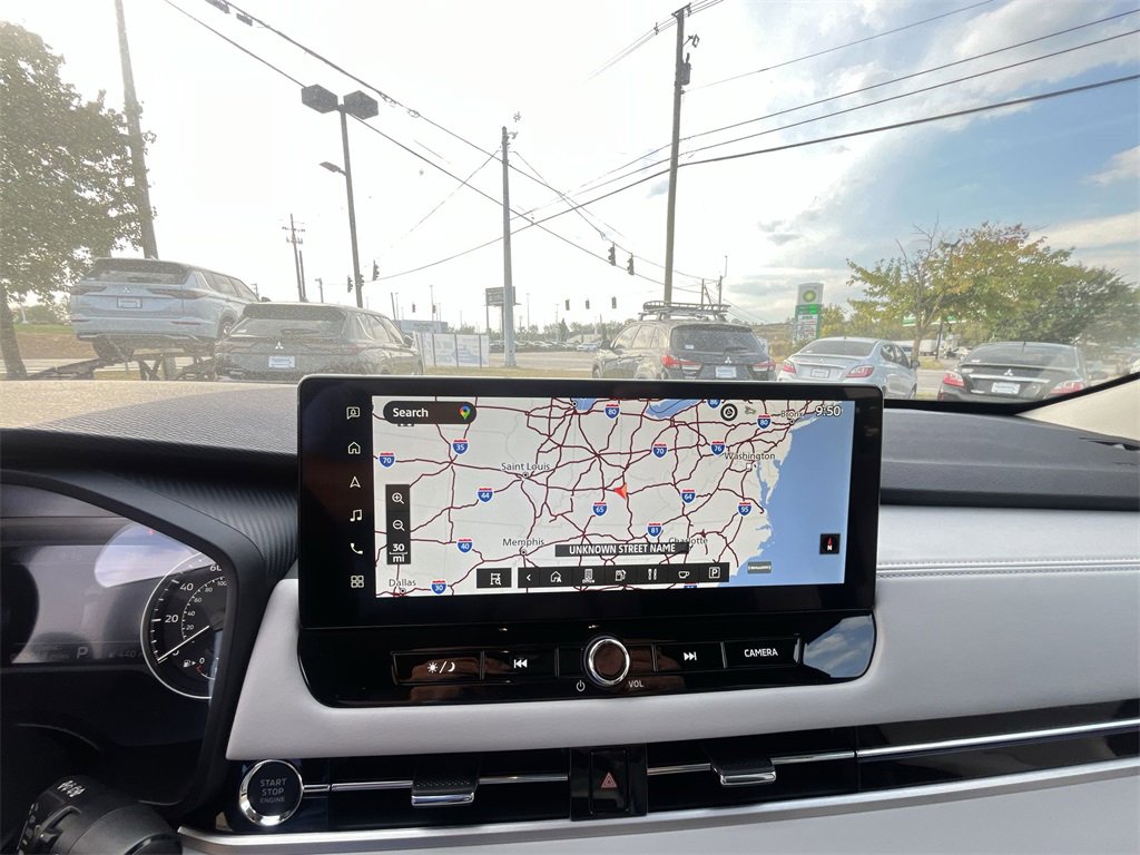 New 2025 Mitsubishi Outlander SE image 18