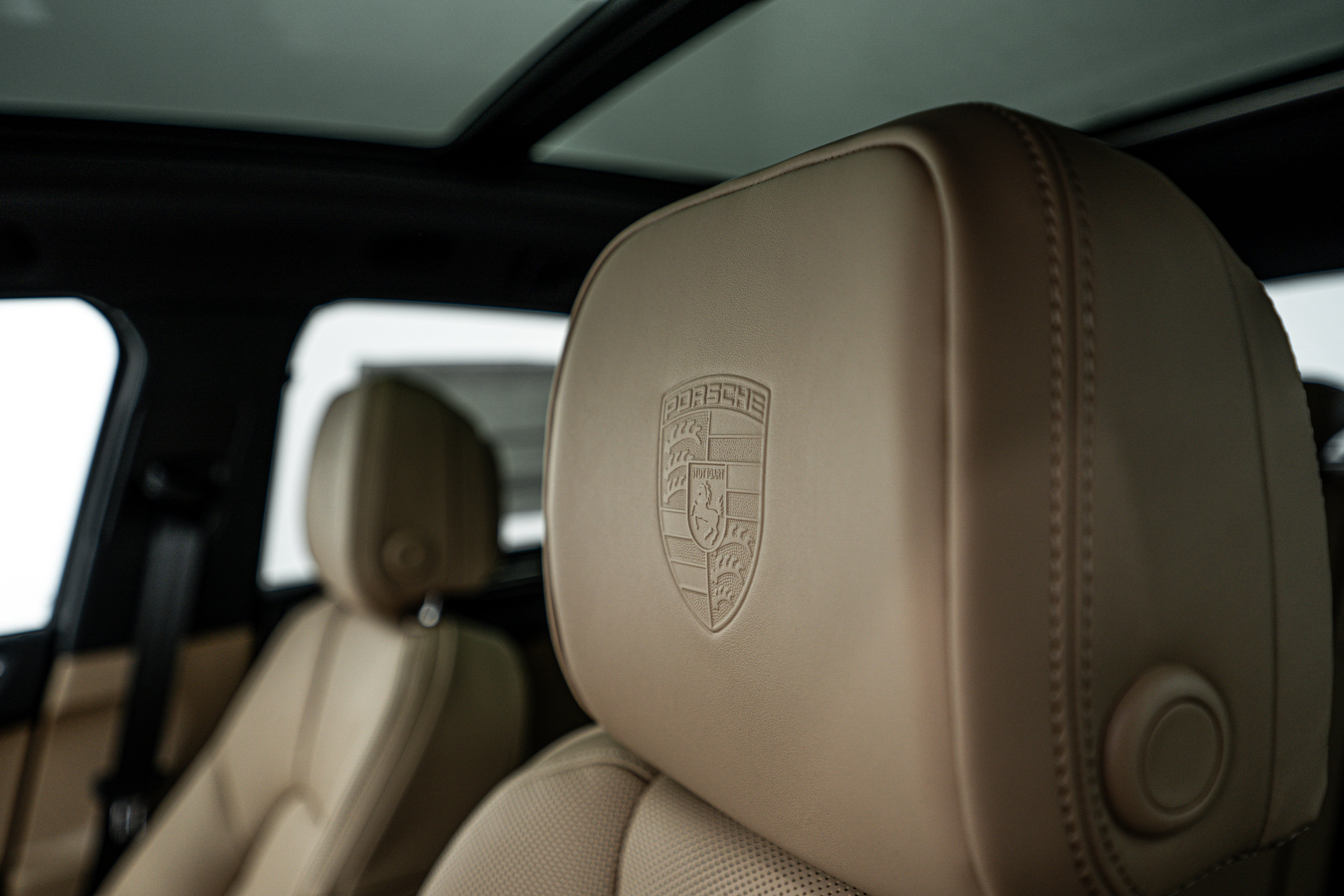 Certified 2025 Porsche Macan image 22