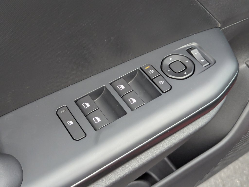 New 2026 Kia K4 FWD image 18