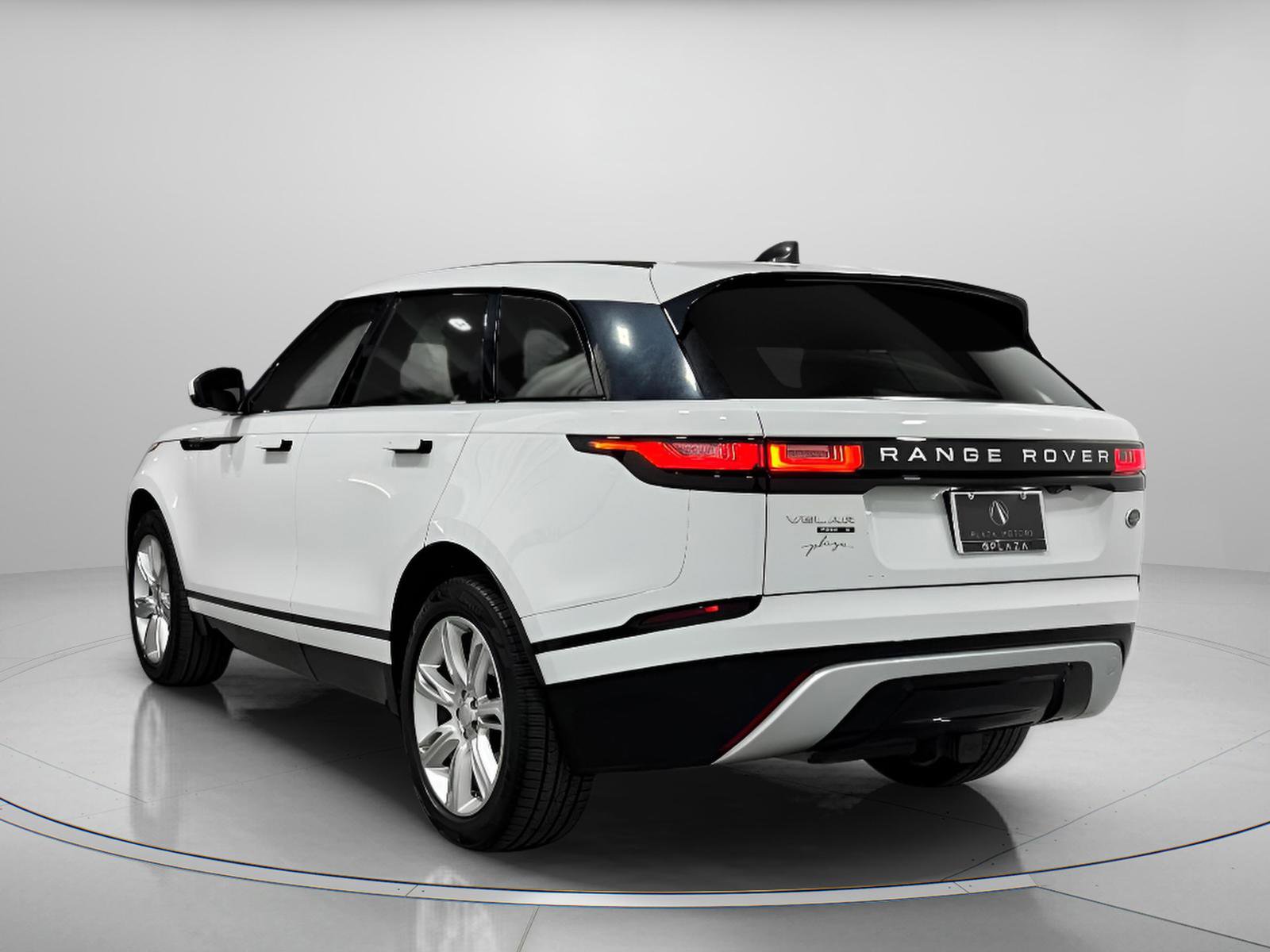Used 2019 Land Rover Range Rover Velar S image 3