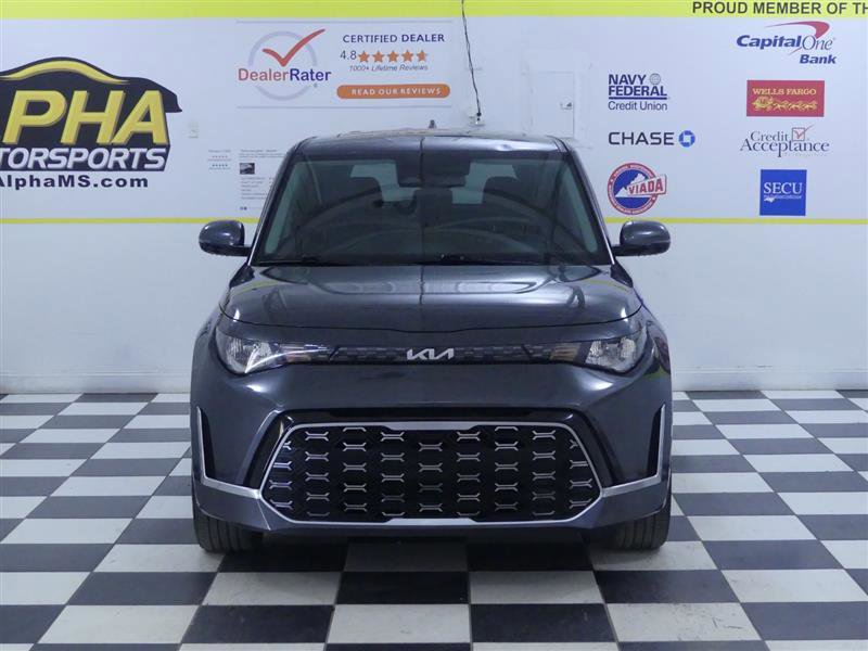 Used 2023 Kia Soul GT-Line FWD image 2