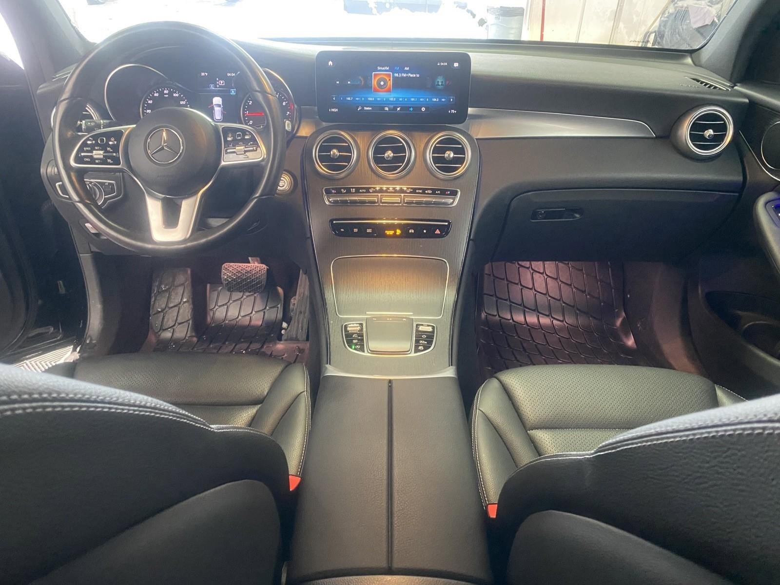 Used 2022 Mercedes-Benz GLC 300 4MATIC image 13