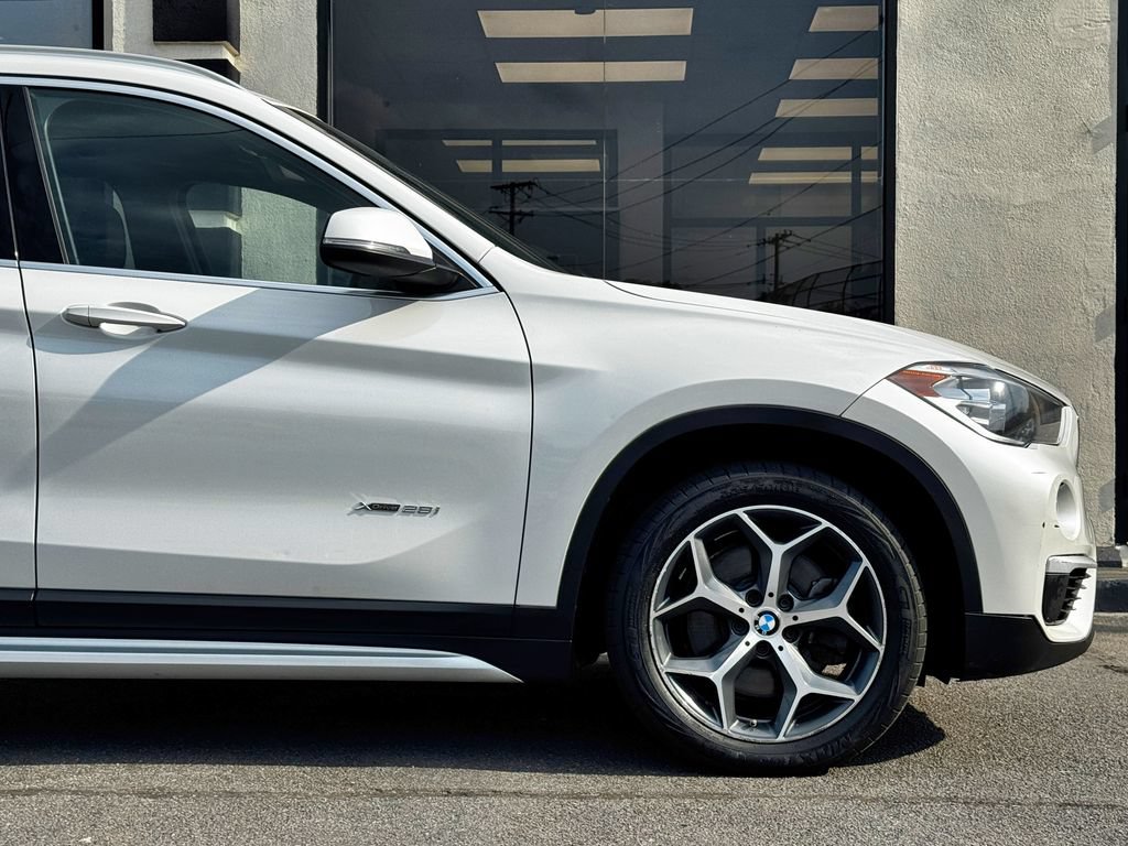 Used 2018 BMW X1 xDrive28i AWD/4WD image 17