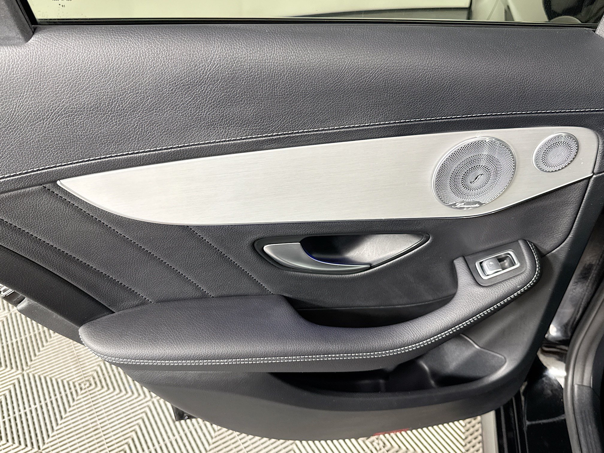 Used 2021 Mercedes-Benz C 300 Sedan image 24