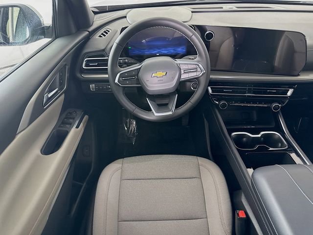 New 2026 Chevrolet Traverse LT w/ Driver Confidence Package AWD/4WD image 23