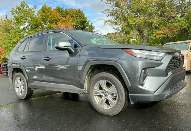 Used 2024 Toyota RAV4 XLE w/ Convenience Package AWD/4WD image 3