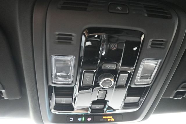 New 2026 Chevrolet Tahoe High Country AWD/4WD image 20